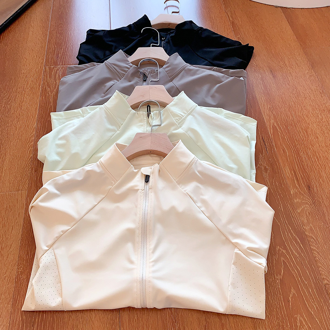 Slim-Fit Stand-Up Collar Sun Protection Jacket With A Cool, Bare-Skin Feel, Casual Sports Yoga Top Comfortable Yoga Clothes - view 3