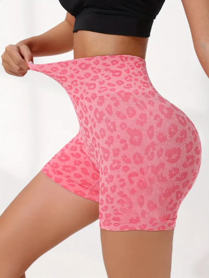 High waist peach hip quick-drying tight-fitting wearing European and American leopard yoga pants summer shorts 260626 - view 3