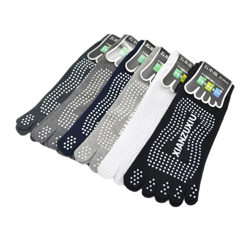 Men Pilates Socks Wholesale Cotton Breathable Non-Slip Massage Yoga Socks Cotton YOGA Sports Five-finger Socks 5 toe socks 260626