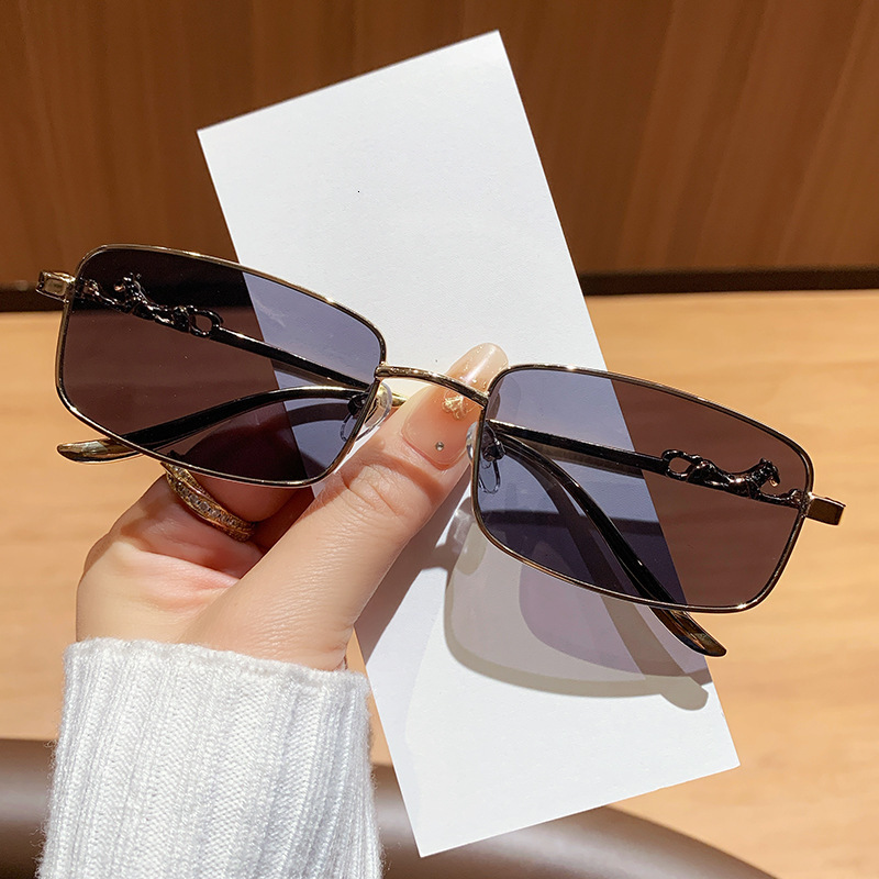 2026 New European And American Designer Trendy Luxury Cardhome Full Frame Sunglasses Men's Metal Leopard Head Box Sunglasses Women's Leopard - view 5