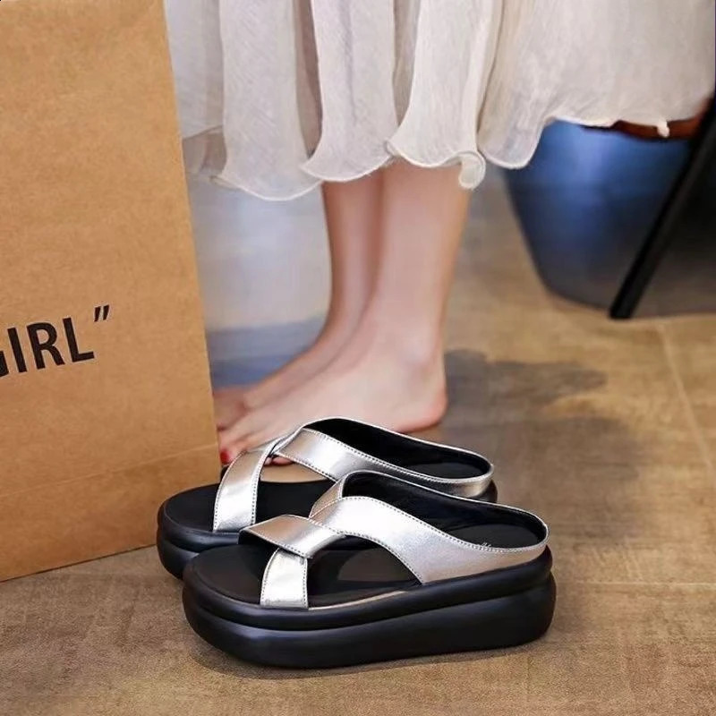 Womens Beach Sandals Thick Bottom Soft Sole Dress Fashionable Summer Platform Outdoor Slippers Sandalias De Mujer 260616 - view 3