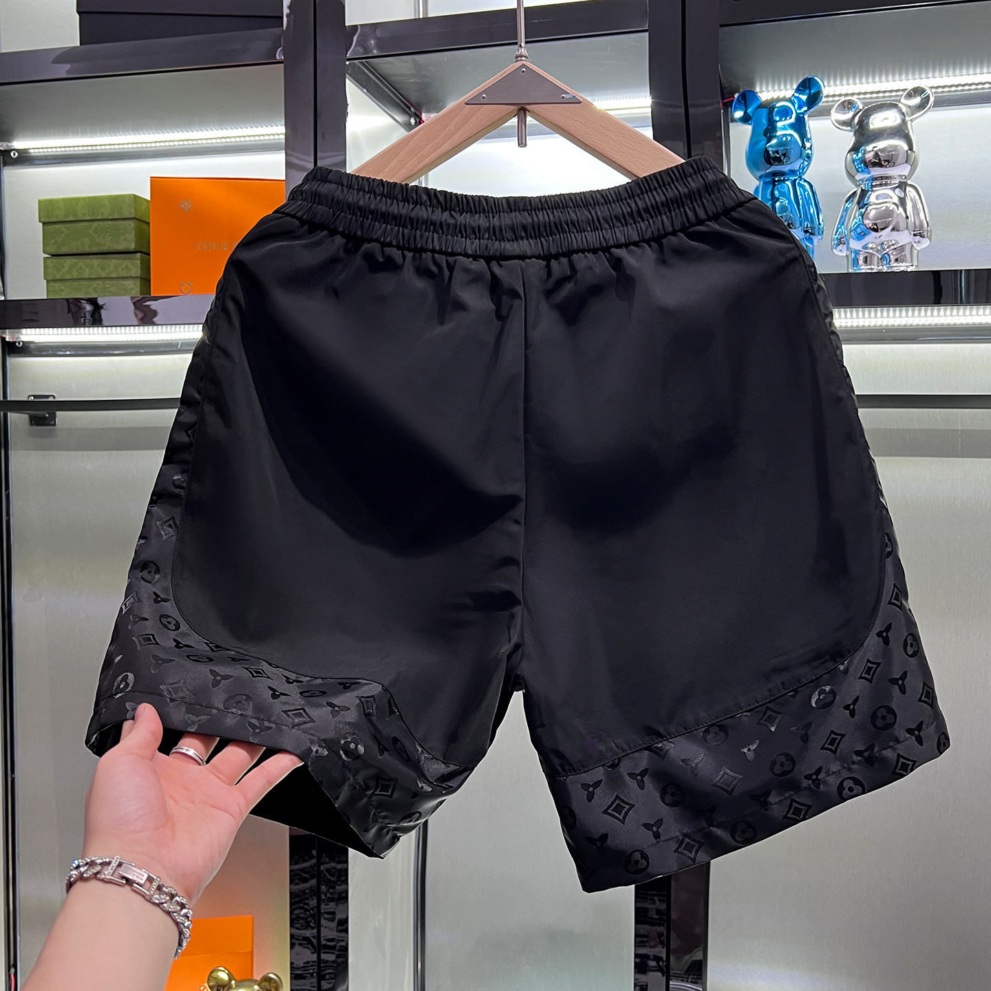 European Men's High-End Jacquard Ice Silk Casual New Summer Trendy Brand Beach Shorts - view 3