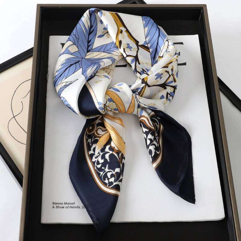 27.5-Inch Printed Square Silk Scarf Women High-End Fashion Versatile Shawl Beach Parties Casual Outings Bandana 26Y06226