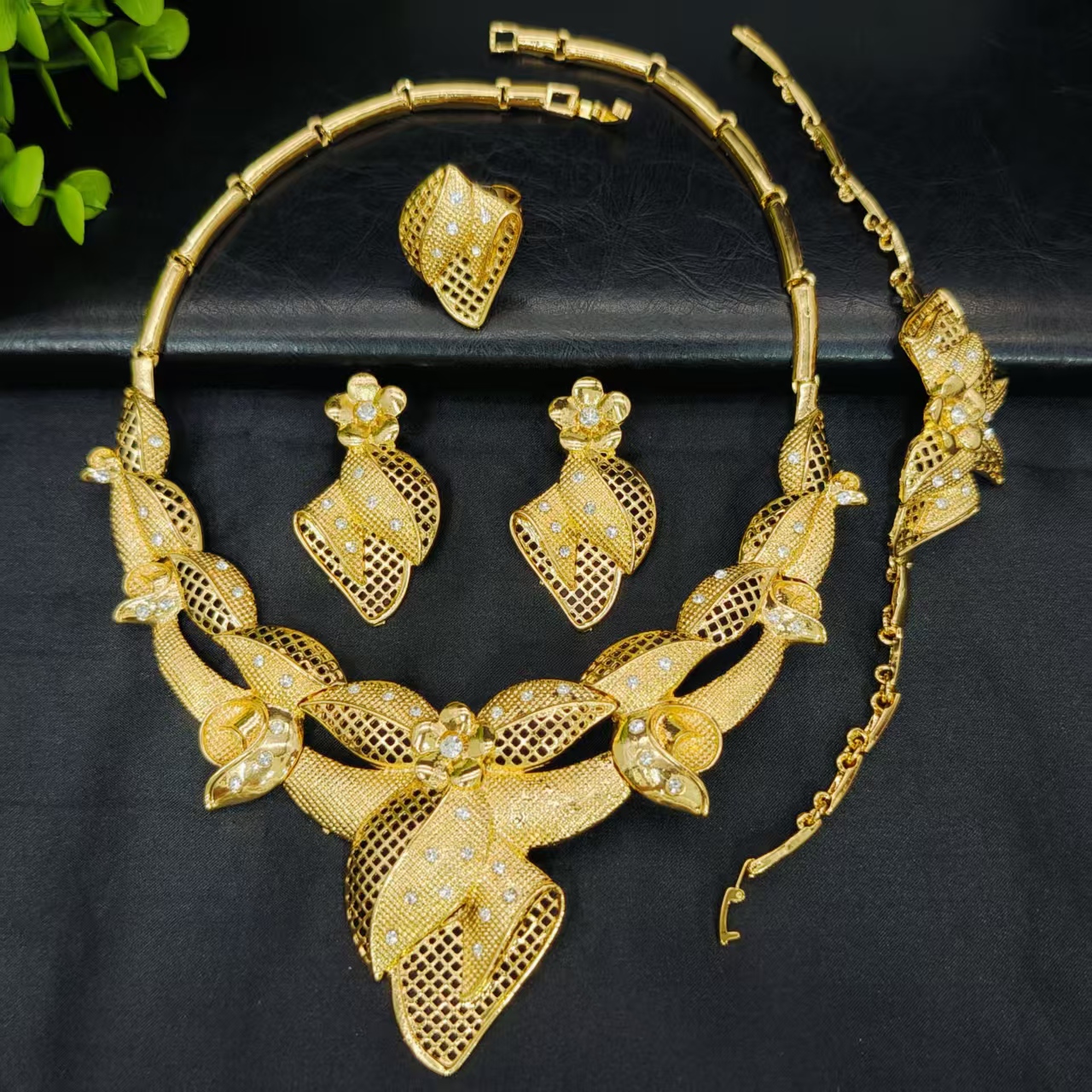 4pcs Women's Jewelry Set Middle Eastern Style Necklace Bracelet Ring Earrings Suitable Party Festival Jewelry Gifts - view 3