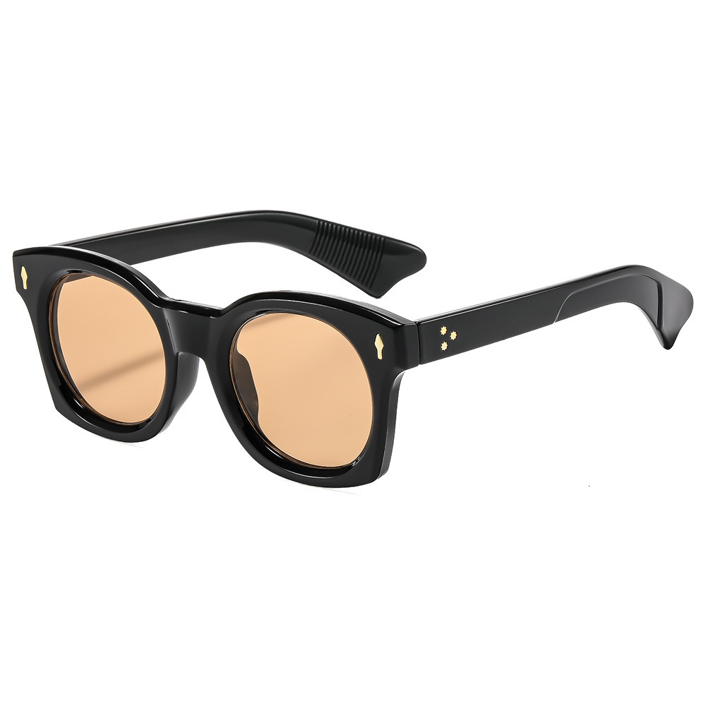New Fashion Large-Frame Retro Rivet Glasses, Versatile And Unique, UV Protection, Street Style Trendy Eyewear - view 6