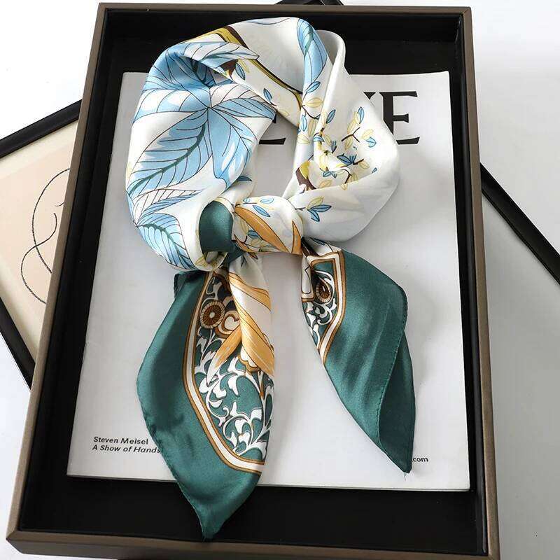27.5-Inch Printed Square Silk Scarf Women High-End Fashion Versatile Shawl Beach Parties Casual Outings Bandana 26Y06226 - view 3