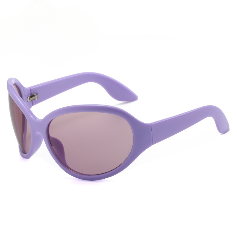 Oversized futuristic curved trendy new sunglasses for women with a high end feel UV protection and sun protection - view 4