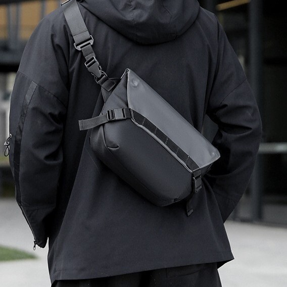 Large Capacity Commuting Crossbody Super Cool Outdoor Sports Cycling Waterproof Functional Motorcycle Bag High Quality Luxury Bag - view 4