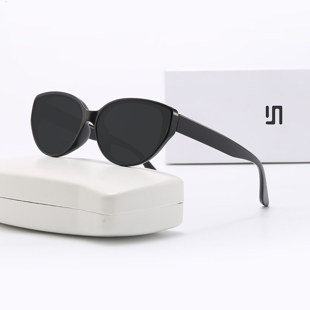 Fashionable Cat-Eye for Women, New Model, High-End, Face-Slimming, UV Protection, Square White Frame, Polarized Sunglasses wholesale - view 6