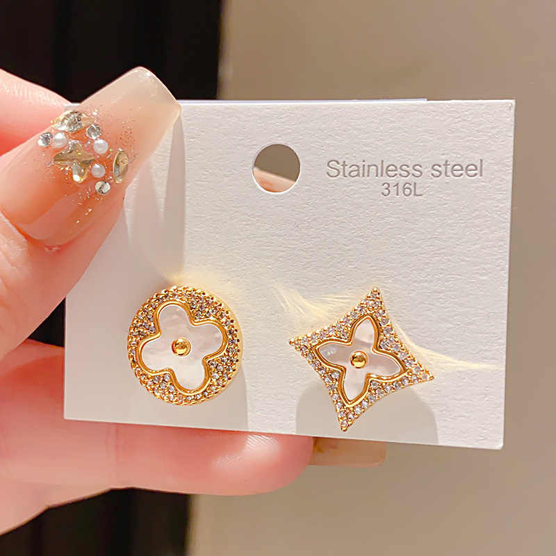 Earrings 18K Real Gold Plated Silver Needle Mother-Of-Pearl Asymmetric Round Diamond-Shaped Earrings Vintage Style Unique And Elegant With A High-End 