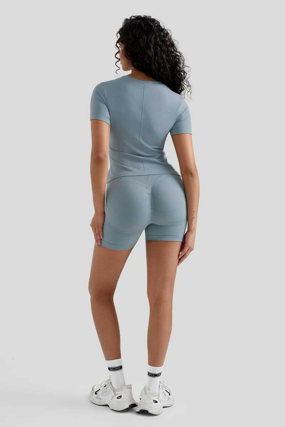 Short-Sleeve Womens Set Summer Yoga Yoga Top and Slim Fit Butt-Lift Yoga Shorts Soft Casual Gym Sportswear Yoga Suits Female M260626 - view 4