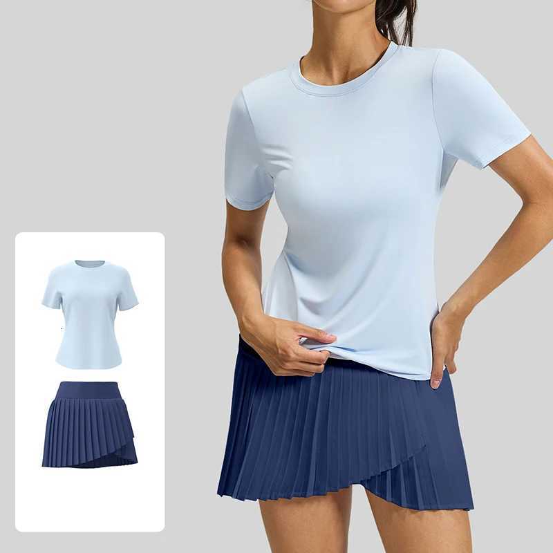 Womens Keyhole Activewear Fashion Set Crew Neck Short Sleeve Top Pleated Skort 2 Piece Yoga Sets Running Fitness Yoga Wear M260626 - view 4