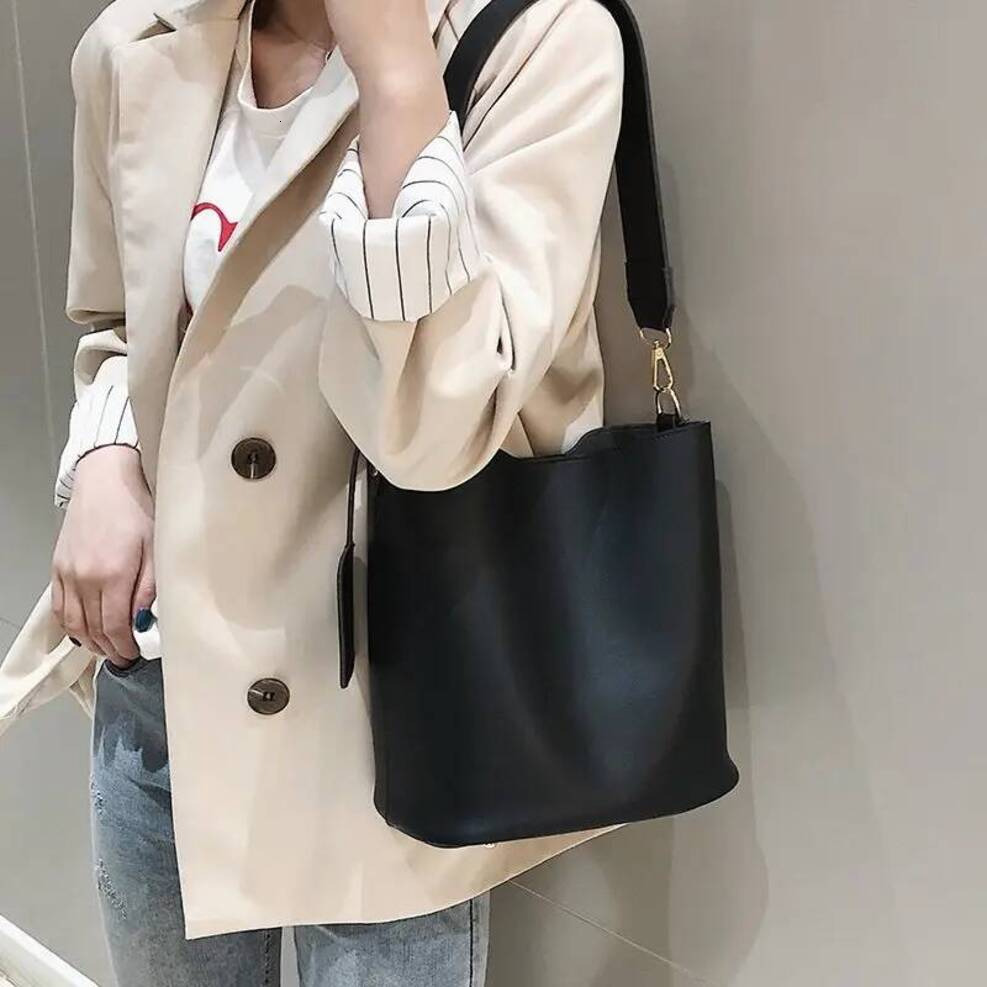 Fashion creativity Pu Leather Women's Handbags Good Casual Ladies Tote Female Black Bucket Women Shoulder Crossbody Bag - view 5