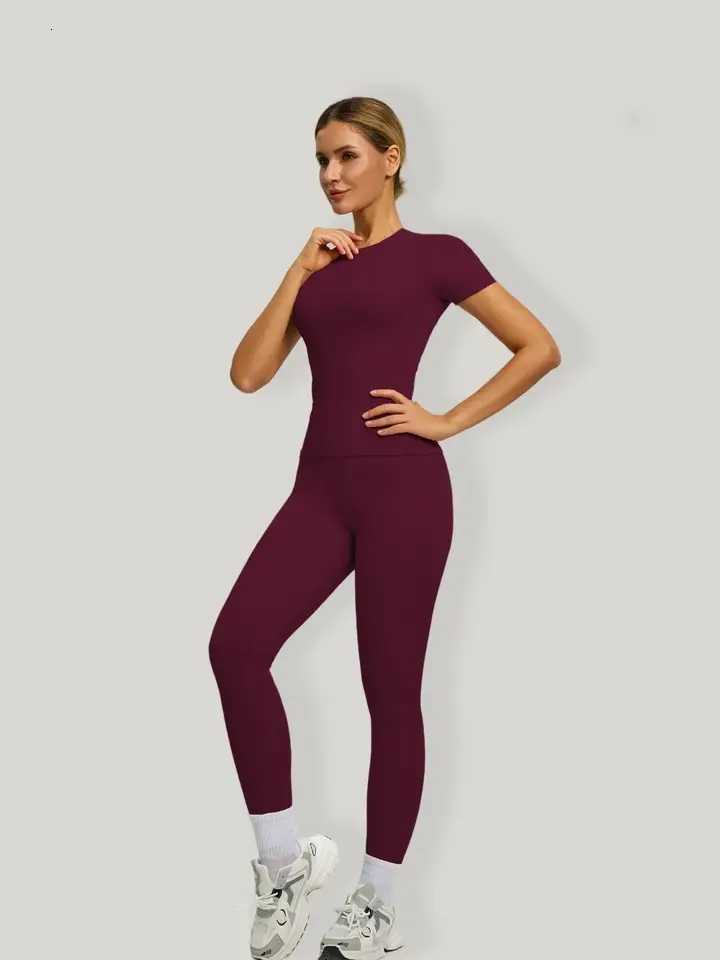 Set Womens Short Sleeve Sporty High Waist Yoga Pants T-Shirt Combo Ideal for Fitness Gym Sculpting Workout M260626 - view 7