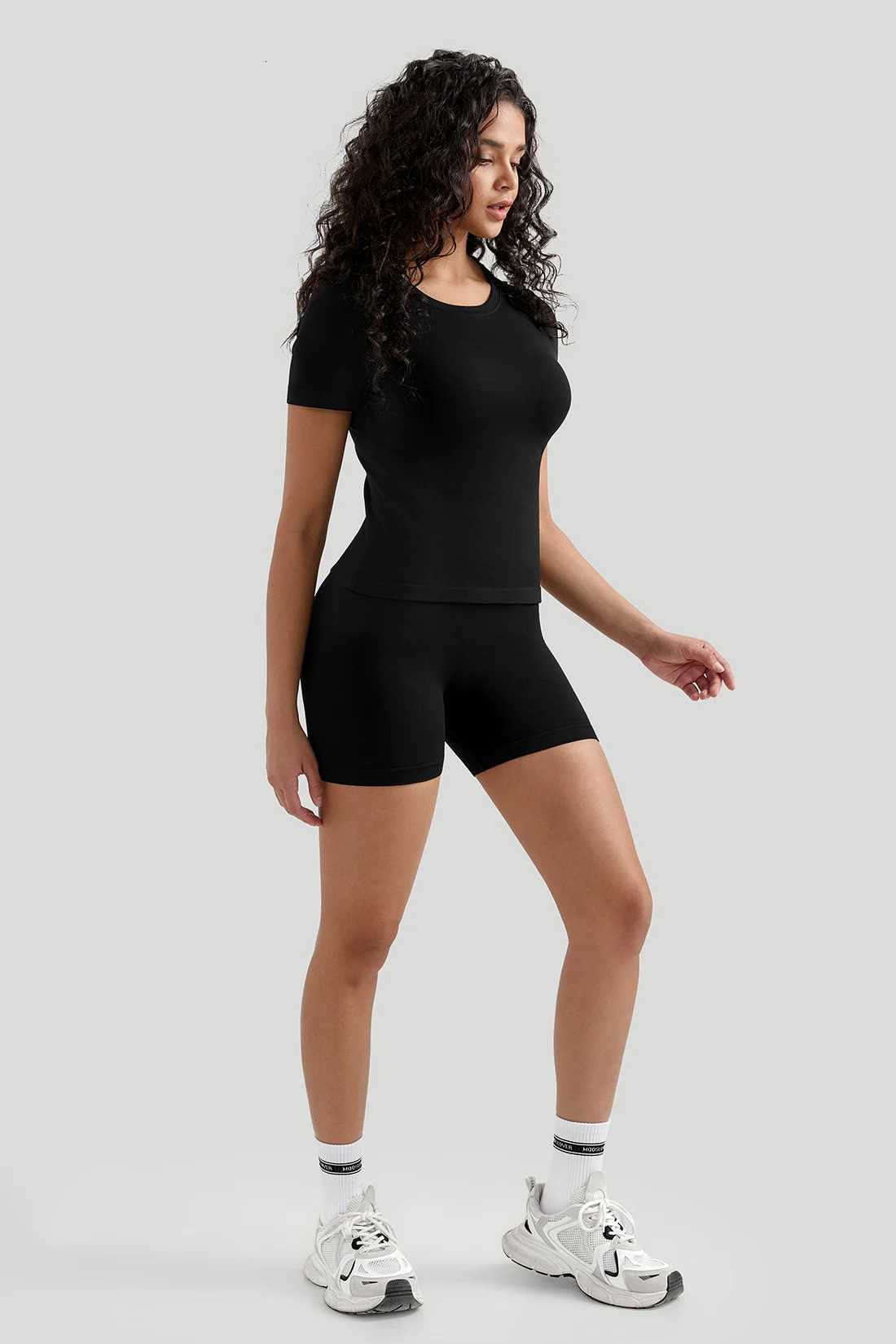 Short-Sleeve Womens Set Summer Yoga Yoga Top and Slim Fit Butt-Lift Yoga Shorts Soft Casual Gym Sportswear Yoga Suits Female M260626 - view 5