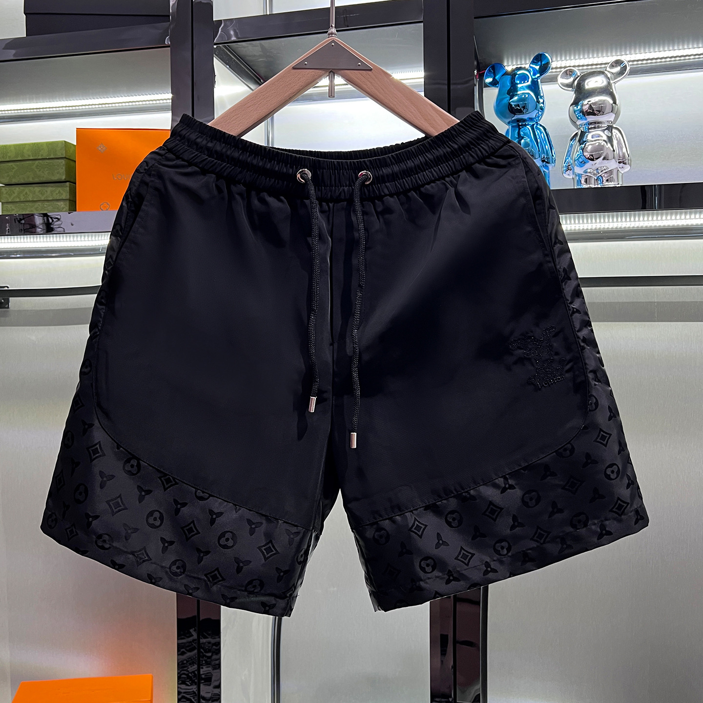 European Men's High-End Jacquard Ice Silk Casual New Summer Trendy Brand Beach Shorts - view 4