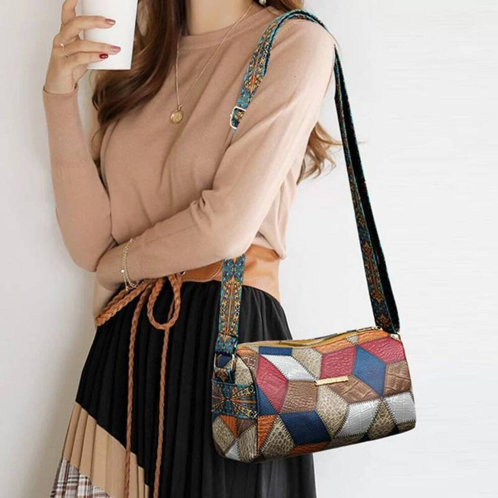 Neutral Square Color-Blocking Patchwork Commuting Single-Shoulder Crossbody Bag, Middle-Aged Mom Bag - view 7