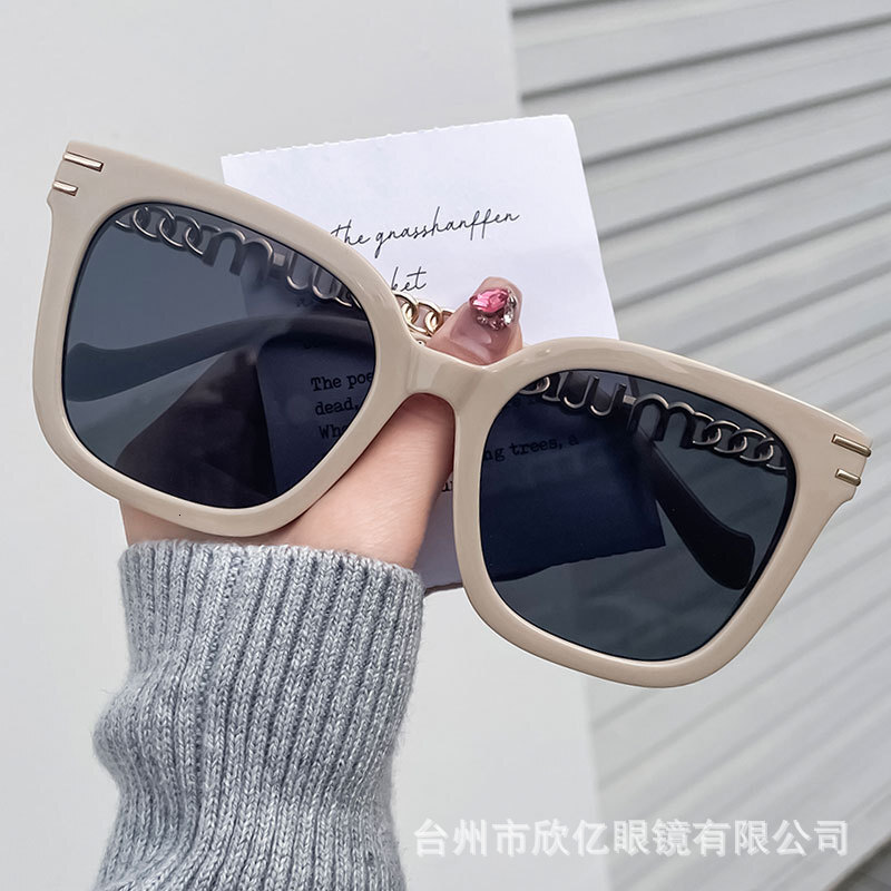 2026 New Square Large Frame Metal Chain Daily Leisure Versatile Luxury Premium Sunglasses Cross Border Internet Celebrity Personalized Trendy Sunglass - view 9