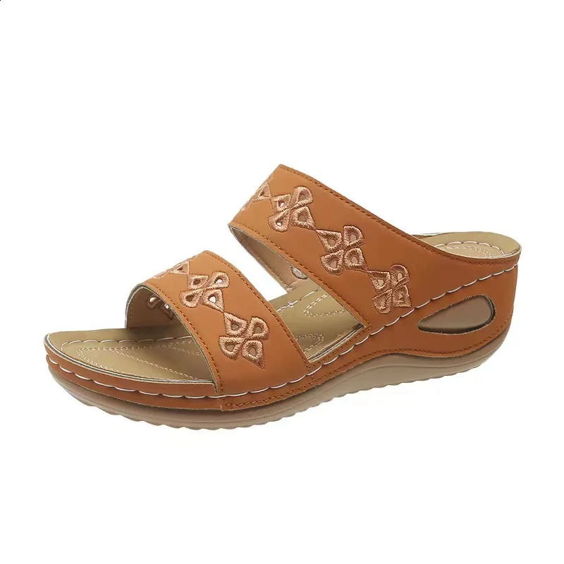 Women Slippers Embroider Flowers Leather Womens Sandals Outdoor Light Casual Wedges Slip on Summer Shoes for Woman 260626 - view 7