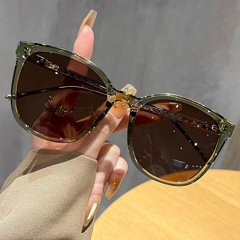 Women s Sunglasses New Model Large Frame Tea Colored Polarized UV Protection Slimming Effect for Large Faces Driving Sunglasses - view 3