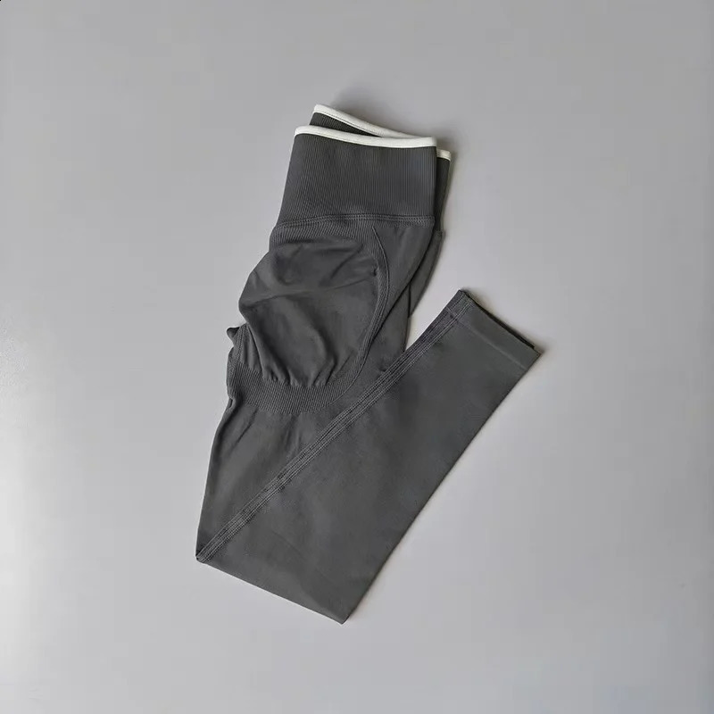 Peach Butt Yoga Pants High-Waisted Butt-Lifting Fitness Pants for Women Highly Elastic Quick-Drying Tight Leggings for Workout 260626 - view 3