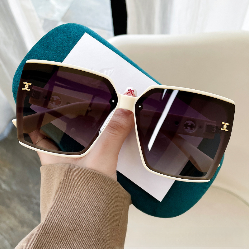 2026 Designer's New Personalized Trendy Small Fragrant Polarized Sunglasses Light Luxury High End Driving Travel Anti UV Internet Celebrity Sungl - view 5