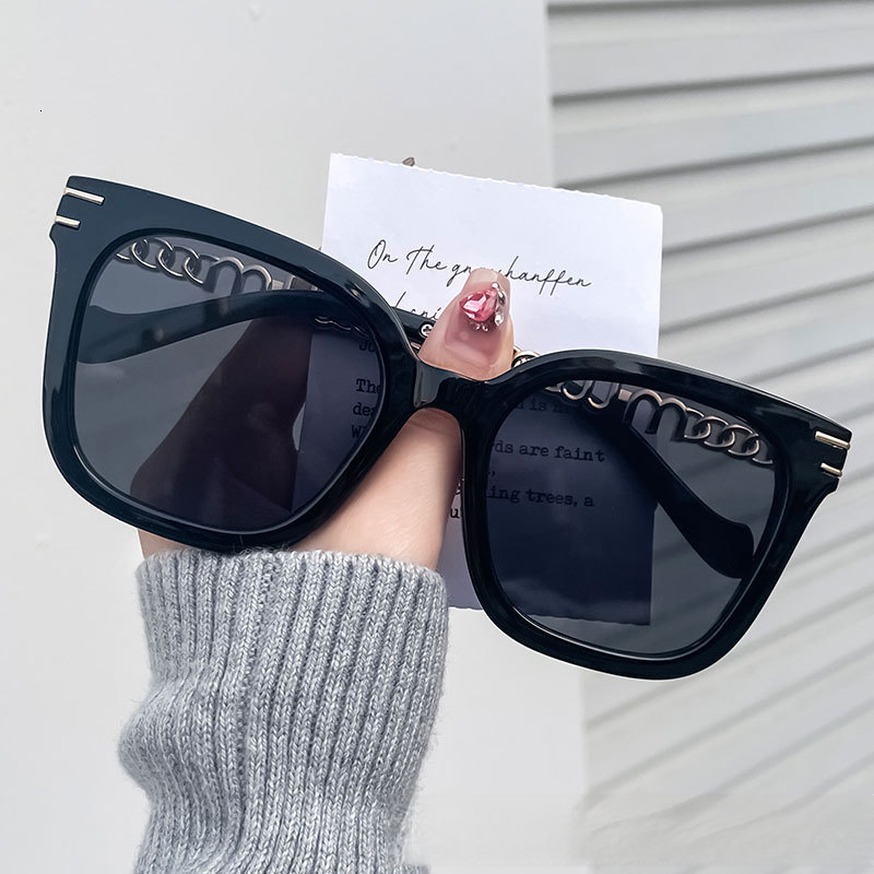 2026 New Square Large Frame Metal Chain Daily Leisure Versatile Luxury Premium Sunglasses Cross Border Internet Celebrity Personalized Trendy Sunglass