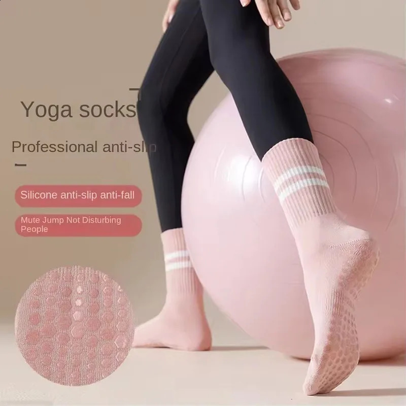 3-Pair Female Pilates Indoor Anti Slip Silicone Floor Socks Breathable Double Bar Middle Socks Fitness Dance Exercise Yoga Socks 260626 - view 3