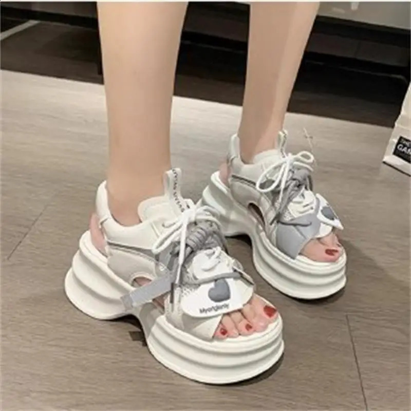 2026 Women Platform Sports Sandals Summer Breathable Soft Sole Casual Shoes Outdoor Wear Versatile 260626 - view 4