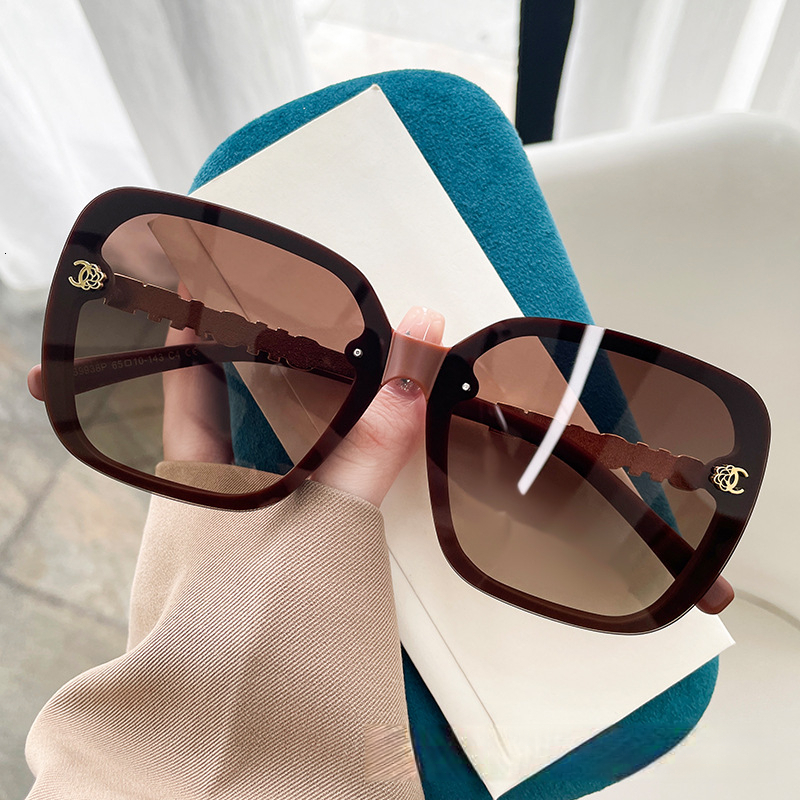 Designer's New High-end Imitation Chain Terms Niche Light Luxury Small Fragrance Retro Sunglasses Female Internet Celebrity Fashionable Sunshade  - view 3