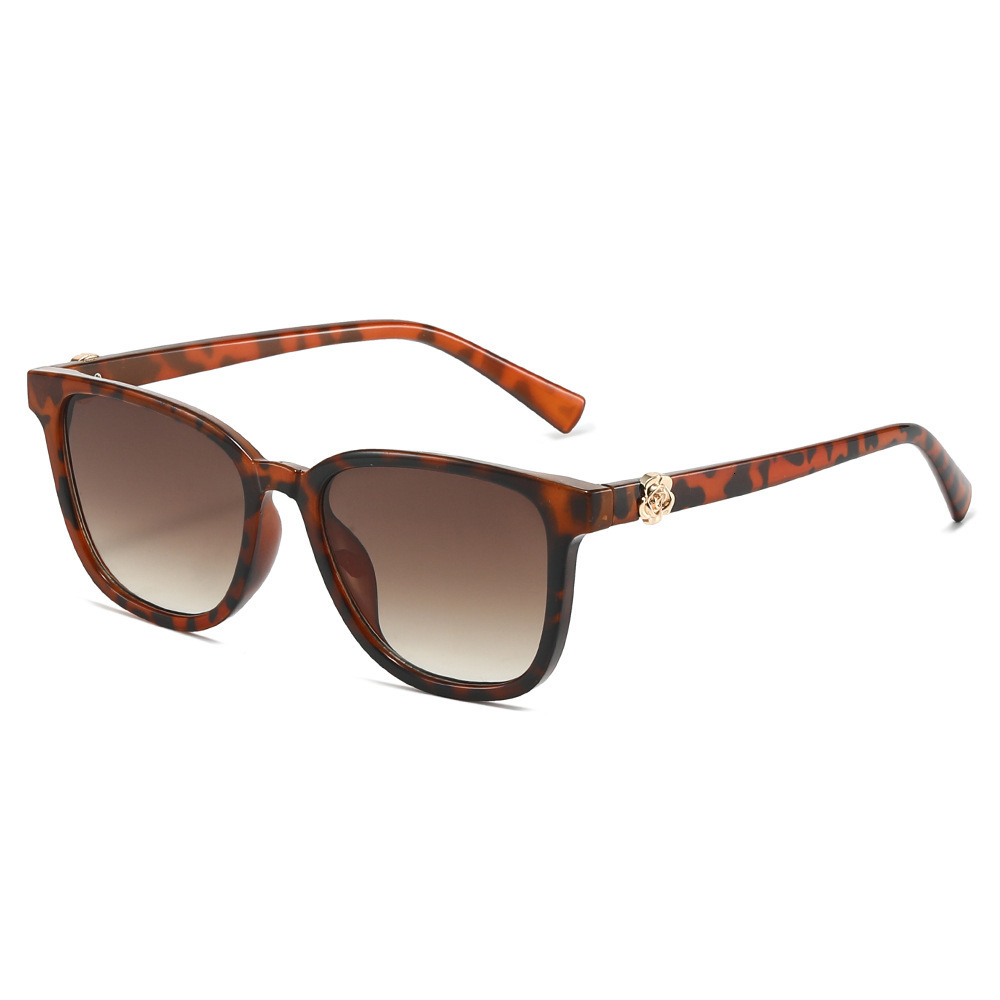 Square Minimalist , 2026 New Model, Style, Unique And Trendy, Internet Celebrity Ins-Style, Maroon Fashion Large-Frame - view 4