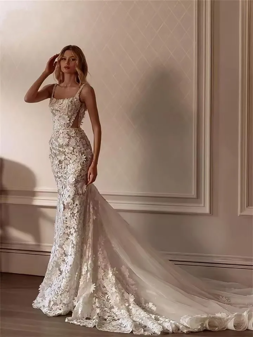 Designer Flowers Lace Wedding Dress Spaghetti Straps Boho Garden Bridal Gowns Sweep Train Backless Sexy Bridal Gowns Tulle Long Train Bride Vestidos D - view 3