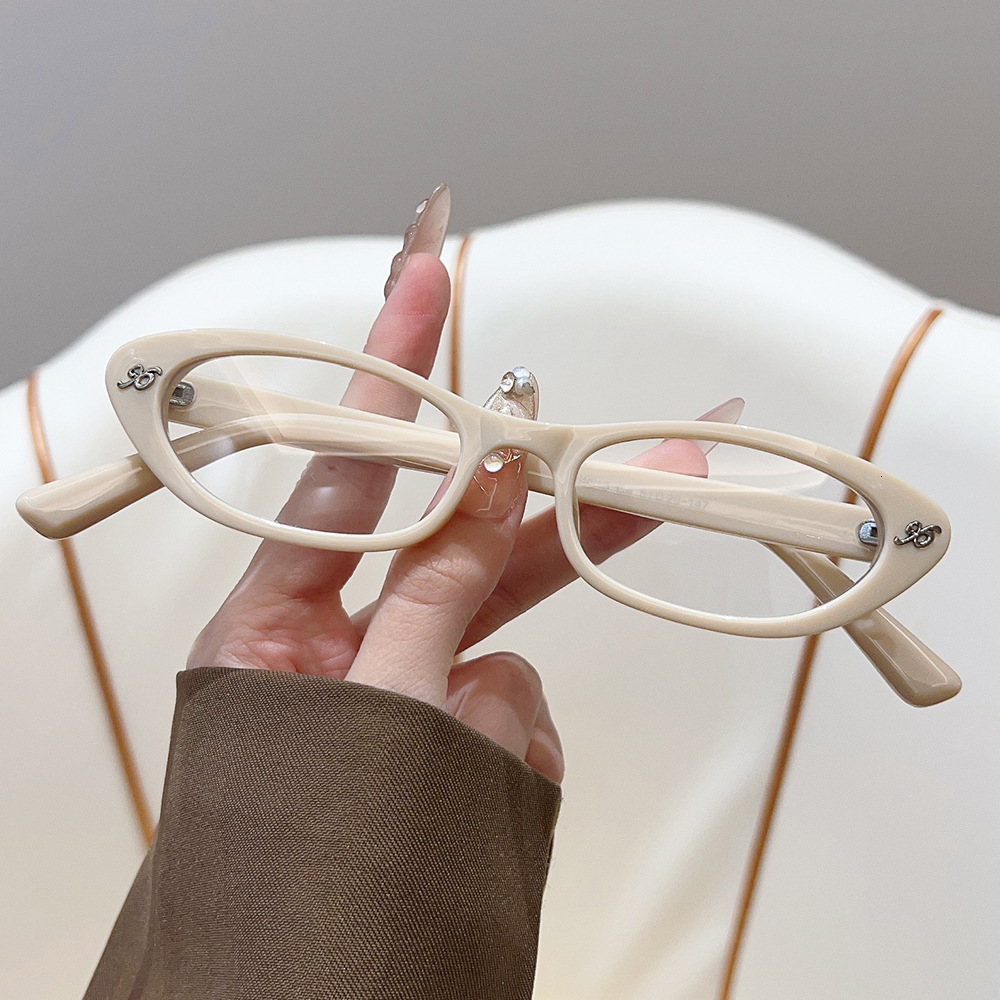 New Japanese-Style Small Square Glasses Women, Retro, Unique, Casual, Versatile, Suitable For Street Photography, Makes The Face Look Smaller Without - view 5