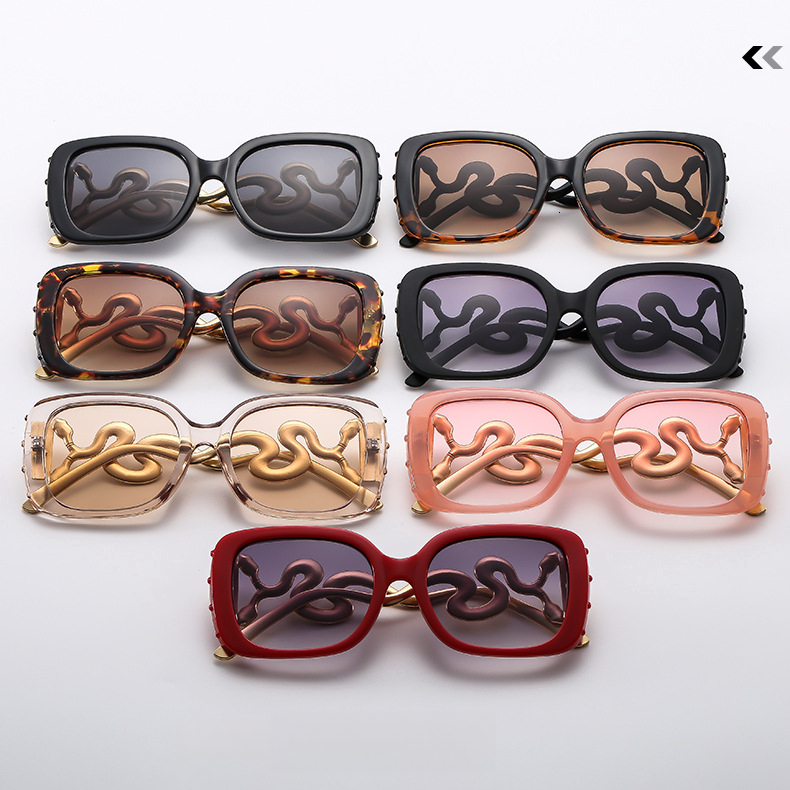 European And American Designers Casual Personalized High-end Luxurious Versatile Dark Gothic Style Sunglasses Retro Snake Sunglasses Metal Frame Sungl - view 3