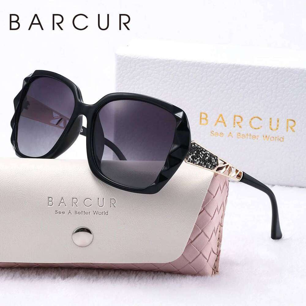 BARCUR Trendy Polarized Butterfly PC Transparent Large Frame Hollow Out Mirror Leg Leisure UV Women Sunglasses 26Y0626 - view 5
