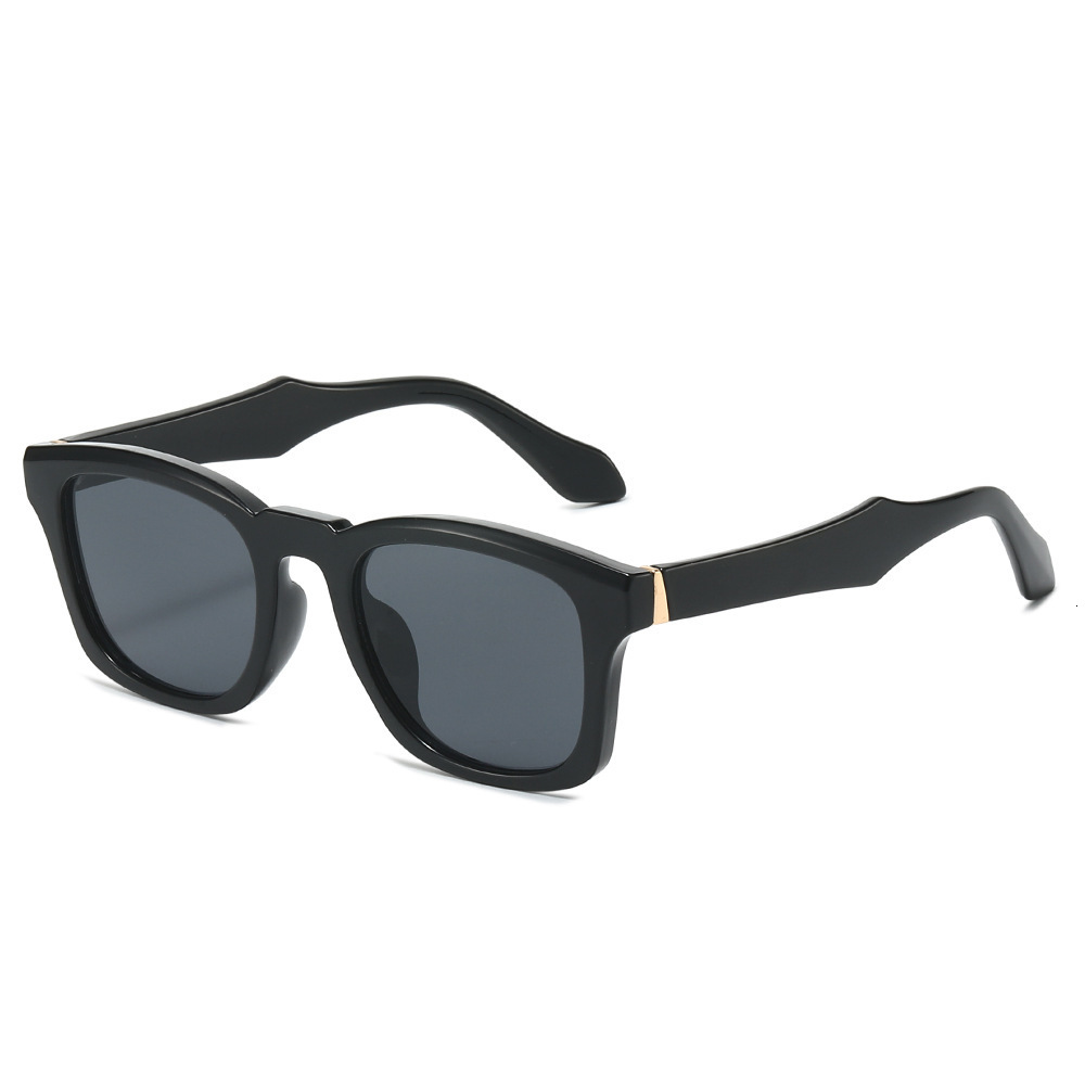 2026 New Square Frame Fashion Sunglasses, European And American Style, Popular On Instagram, With Devil-Shaped Temples, Export Sunglasses - view 6