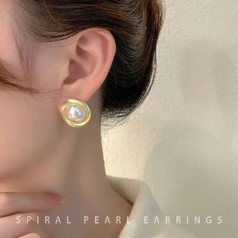 Retro Pearl Ear Clips Gentle and Advanced Ear Accessories Fashion Womens Versatile and Painless Ear Clips 260626 - view 4