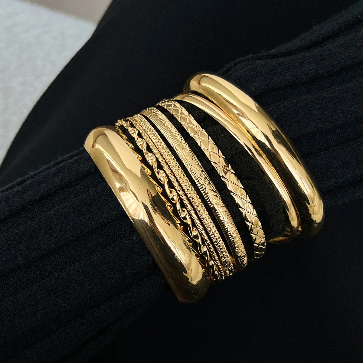 4Pcs Set Simple Punk Metal Round Bangles Set Exaggerated Vintage Irregular Wide Cuff Bangle Stackable Bracelet Pulseras Jewelry260624 - view 6