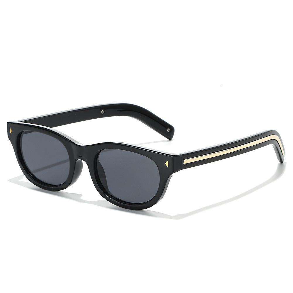 New Square Sunglasses, Fashionable Trendy, Stylish Sophisticated, With A Unique High-End Feel, Popular On Instagram, Suitable For Both Men And Women - view 3