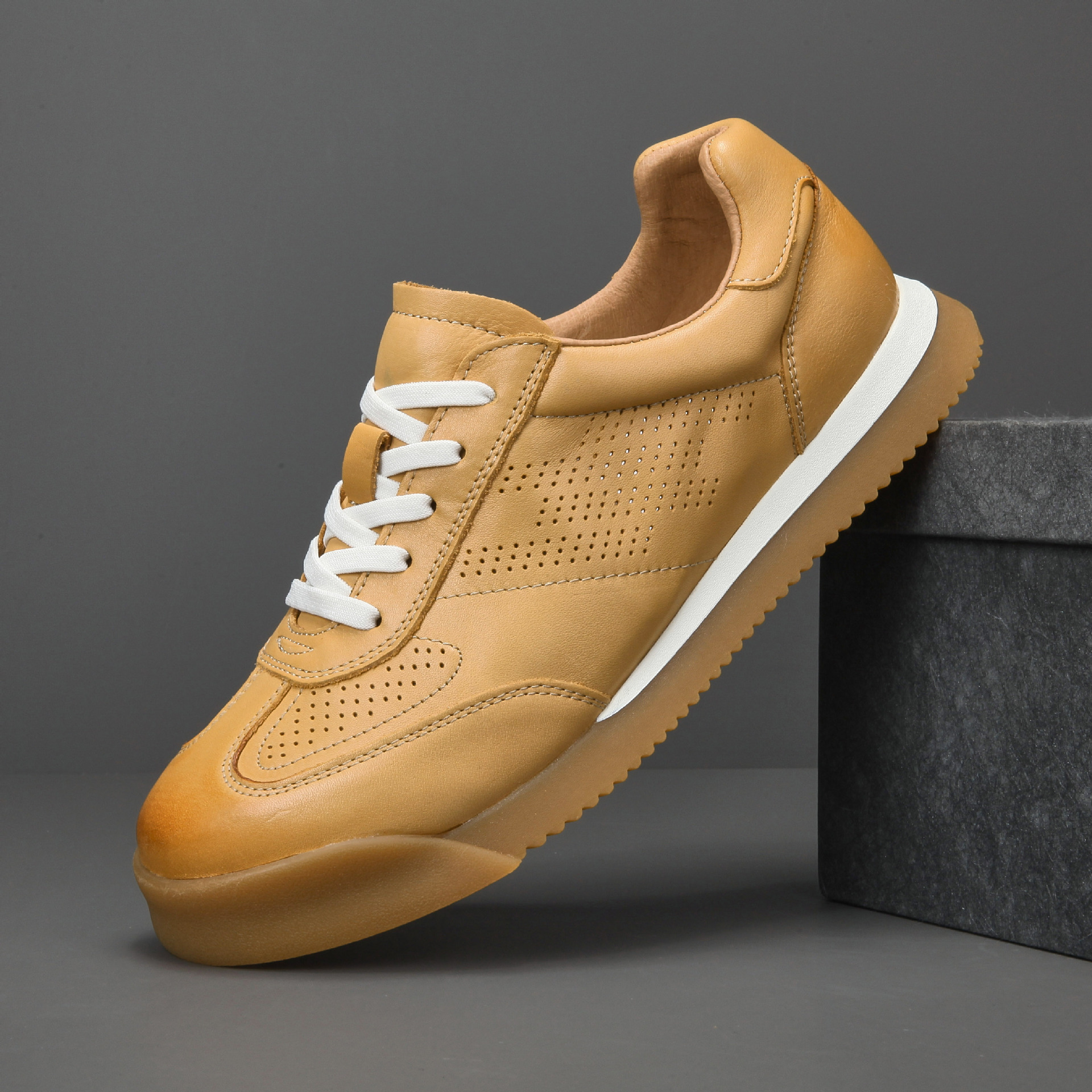 Designer Tan Leather Sneakers Men Free Shipping Breathable Perforated Non-slip Gum Sole Lightweight Business Casual Daily Walking Shoes - view 3