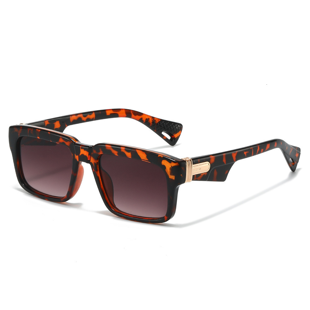 2026 New Square Frame European And American Fashion Simple Rectangular T-Design Retro Thick Sunglasses For Men - view 1