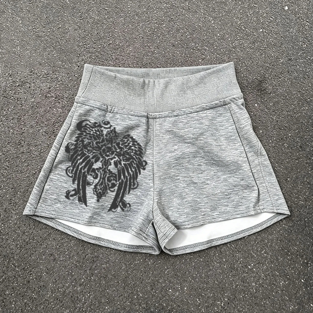 Y2K Summer Style Dark Retro Pattern Printed Light Gray Shorts Loose and Versatile Street Casual Five Quarter Pants 260626