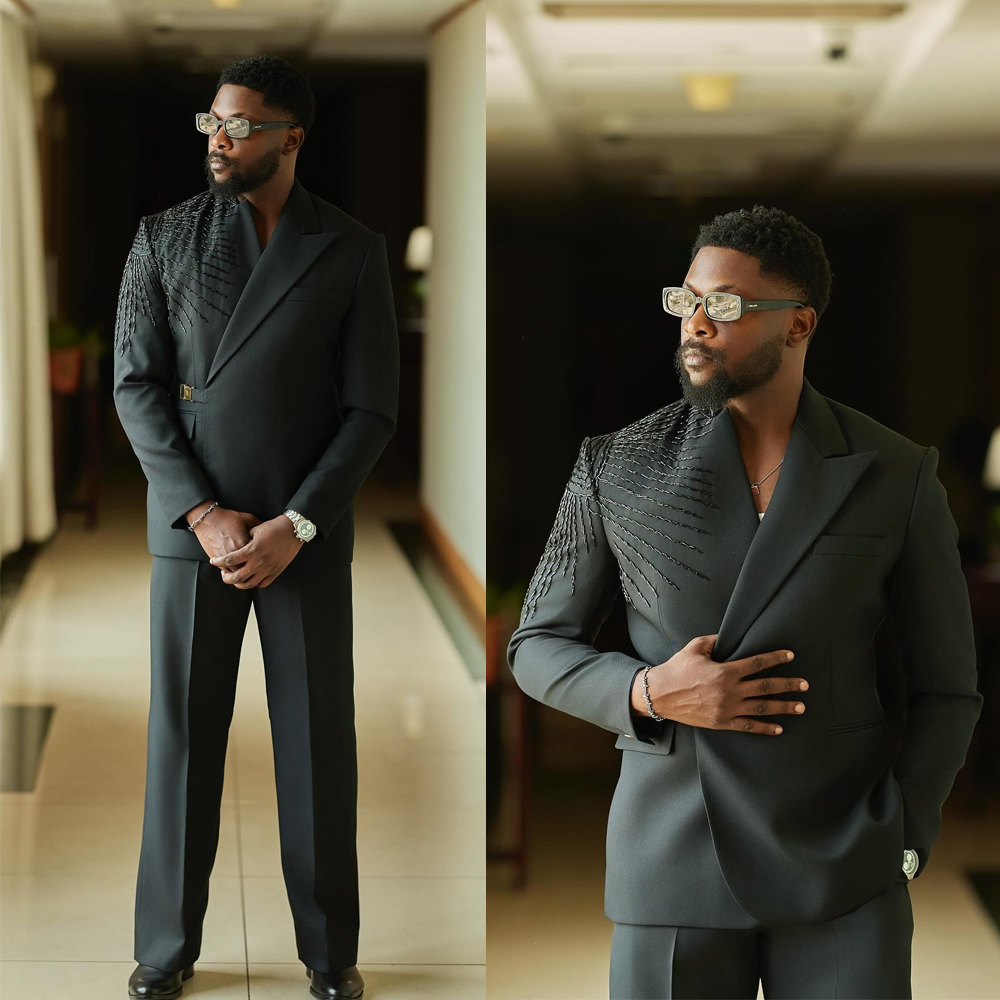 Unique Men Suits Groom Peaked Lapel Beading Blazer 2 Pieces Tailor-Made Wedding Jacket with Belt Evening Party Customized Coat Pants Plus Size