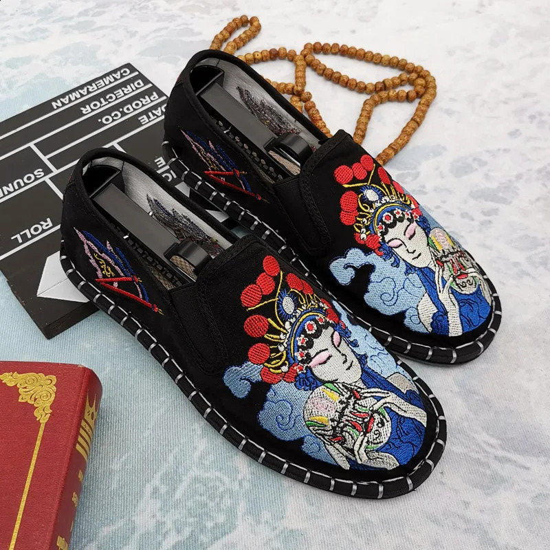 Classic Chinese Embroidered Mens Flats Shoes Slip on Casual Canvas Shoes Black Comfortable Loafers Flats Men mocasines hombre 260626 - view 4