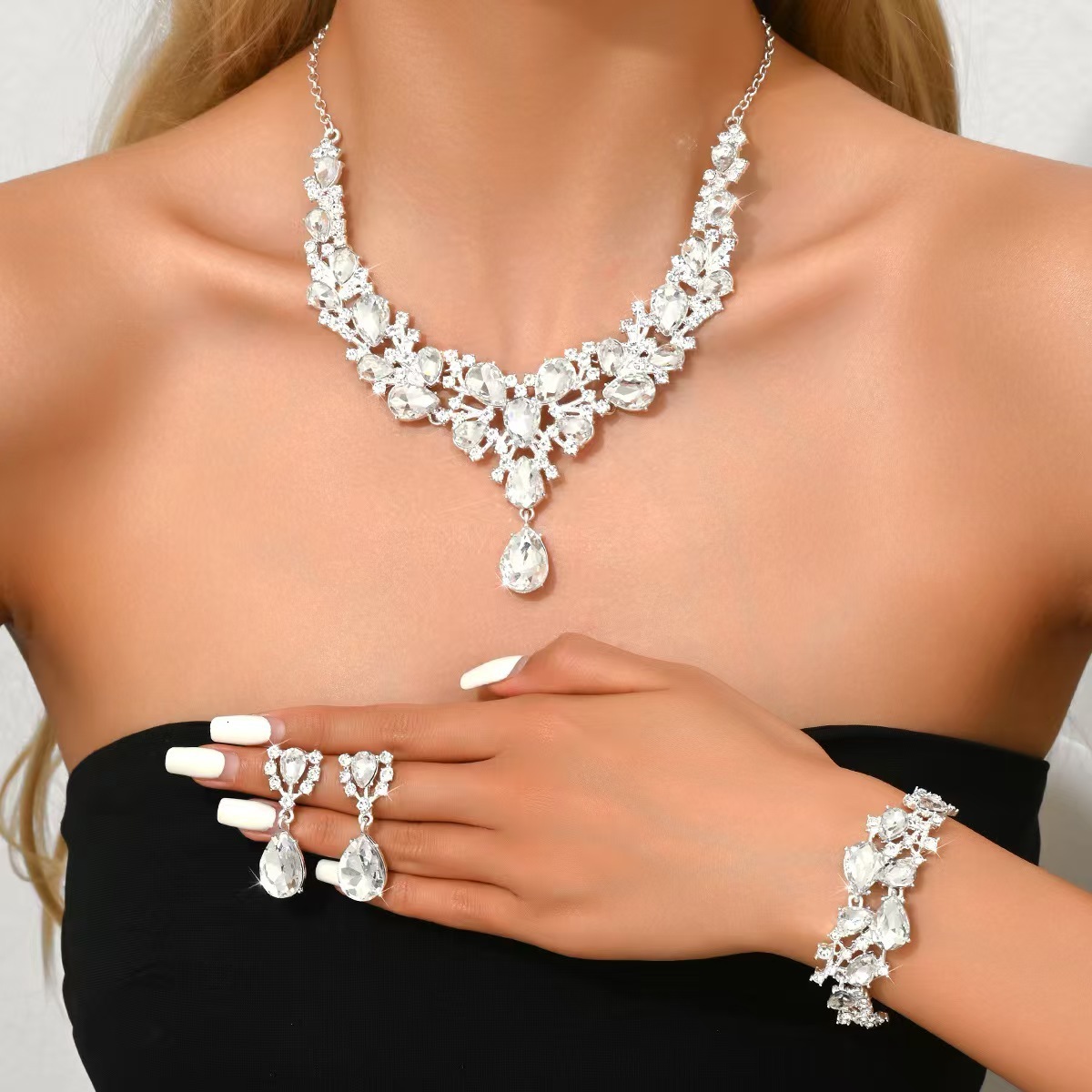 Champagne Water Drop Crystal 3Pcs Bridal Jewelry Set Gold Plated Floral V Bib Necklace Dangle Earrings Link Bracelet Women Wedding Evening Banquet - view 5