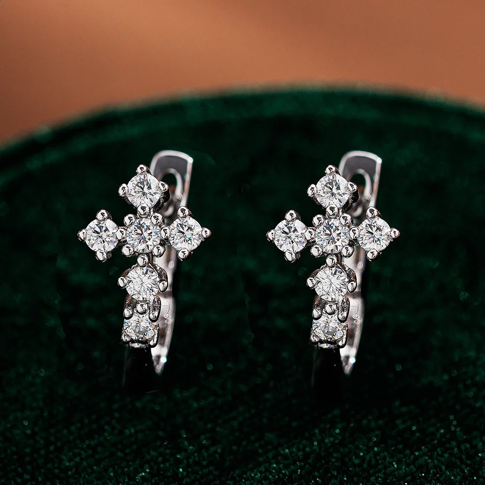 selling 18K white gold cross earrings for women and platinum PT950 Ushaped personalized hiphop ear clip 260623