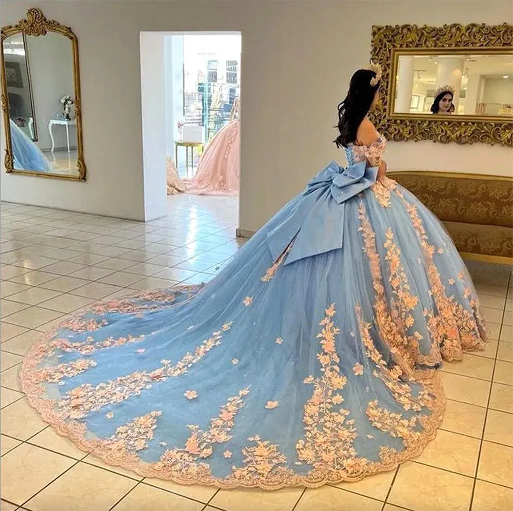 Royal blue off-shoulder dress with pink rose lace, big bow, and super long tulle train Quinceanera color-block dress - view 4