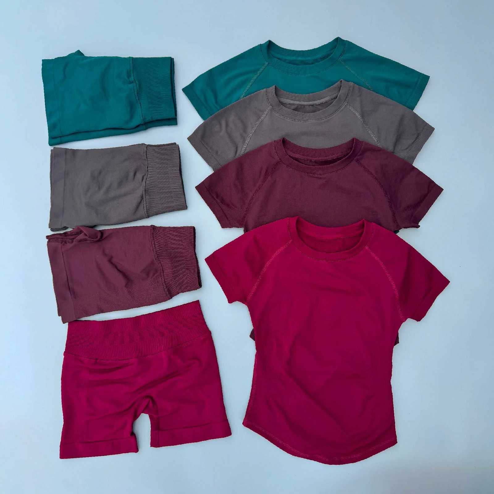 Pieces 2 SWEAT Sports UNDFYNE Sets Short Sleeve Seamless Yoga Top Fitness Set Women Workout Running Sports Shorts Gym Suit M260626 - view 4