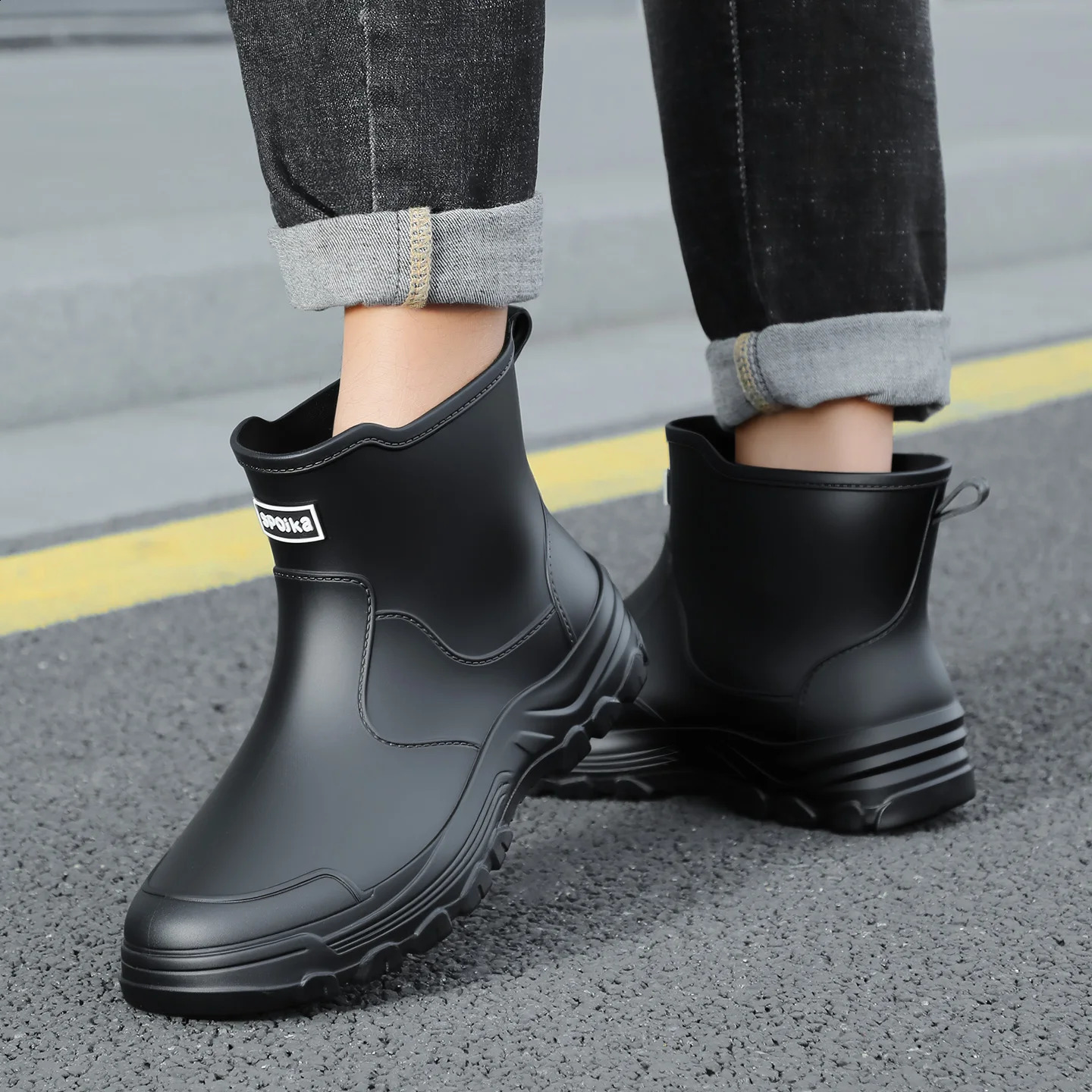 anti slip and waterproof rain shoes for men fashionable short tube autumn and winter cotton rain boots work boots rubber 260626 - view 3