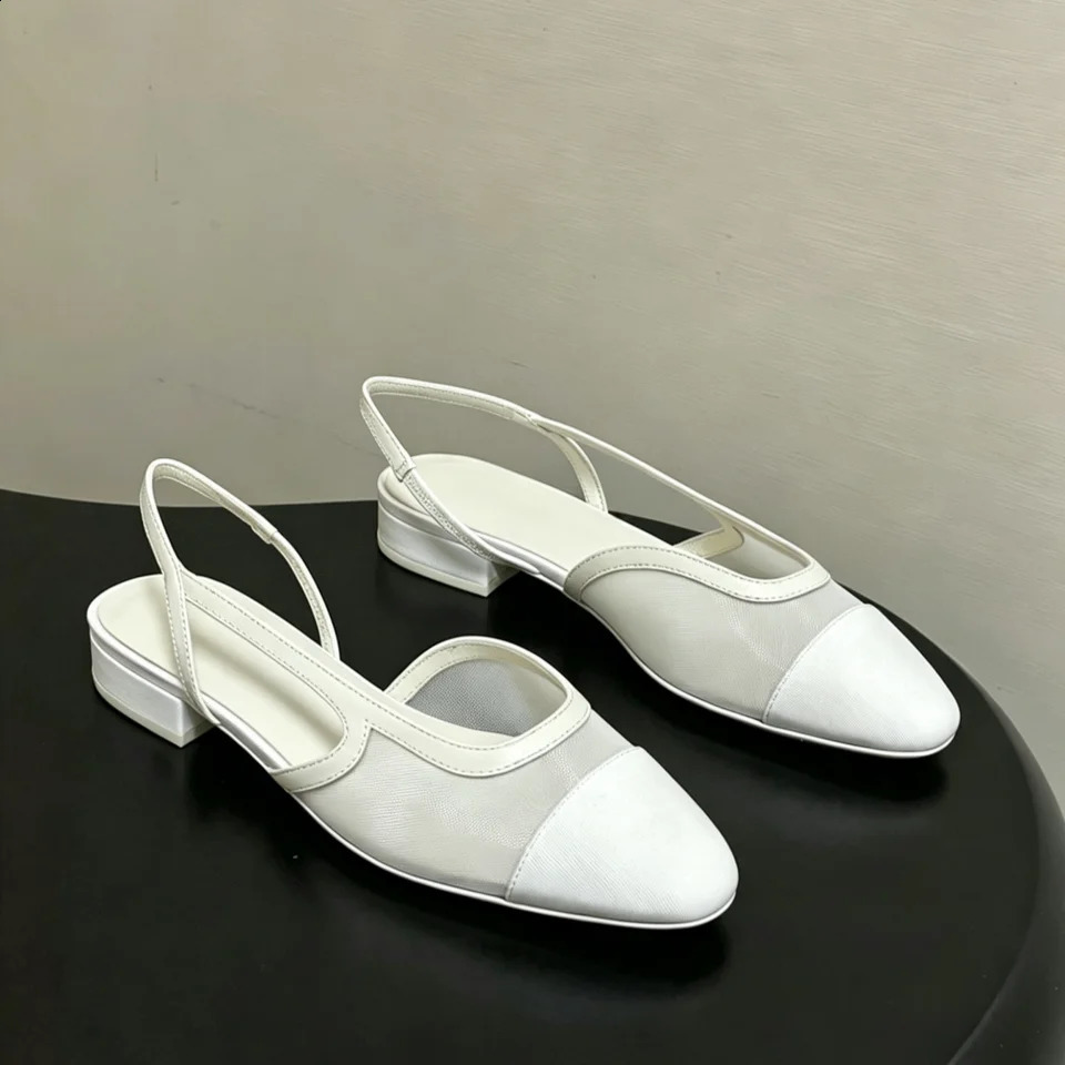 2026 Womens Selling Trendy Sandals Outdoor Casual Wear resistant Lightweight Flat Shoes 260626 - view 3